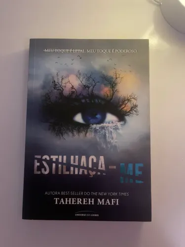 Livro Estilhaça-me 1