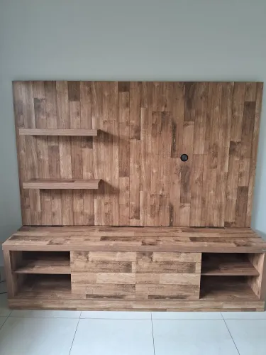 Rack com painel grande (2x2m)