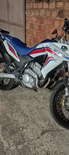 XRE 300 rally edição especial