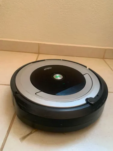 iRobot Roomba 690