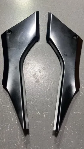Par laterais(carengem) kawasaki ninja 300 e z300 2013 até 2018