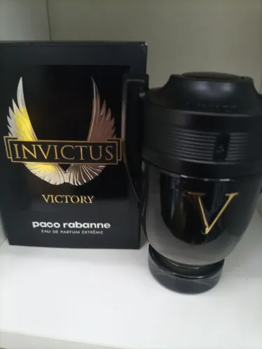 PERFUME IMPORTADO INVICTUS