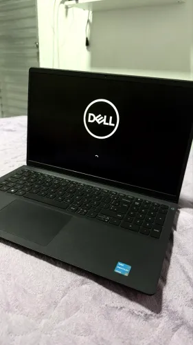 Notebook Dell Inspiron 15 3511 - Pouquíssimo Usado + Capa e carregador