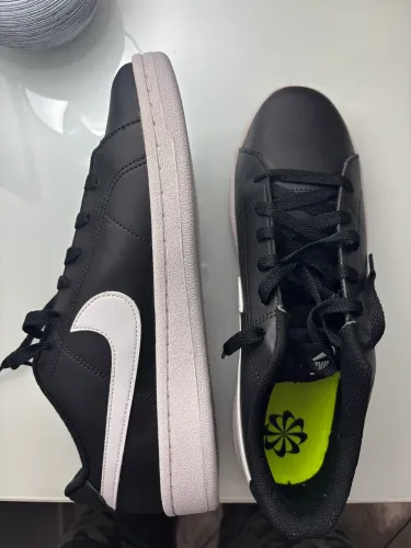 Tênis Nike preto
