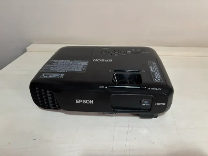 Projetor Epson powerlite s18