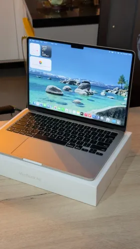 MacBook Air M2 2022 | 8GB Ram | Apple M2 | 256GB SSD | TouchID - Loja física! Com garantia