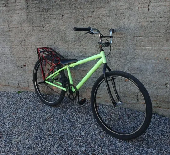 Bicicleta montadinha aro 26