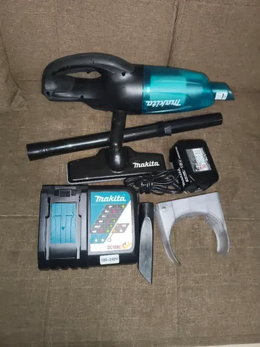 Aspirador de pó Makita