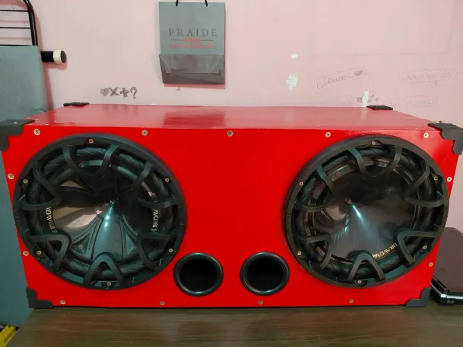 Caixa Dutada com 2 subwoofers de 12P.