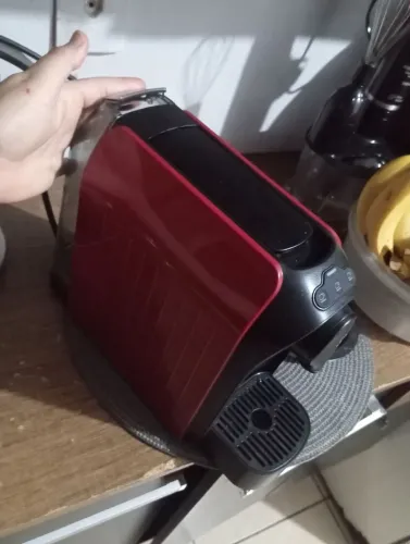 CAFETEIRA TRÊS CORAÇÕES 