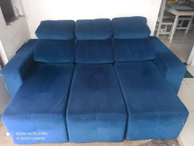 Sofá 3 Lugares retrátil 2,10 x 1,40