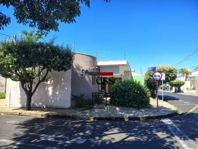 Casa Comercial para Aluguel, 264 m² na Vila Redentora