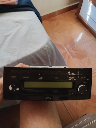 Vendo rádio original do Linea Absolut 1.9 duologic 2010
