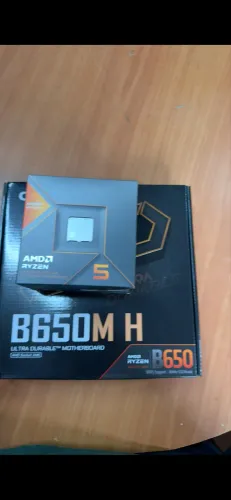 Placa mae gigabyte B650 am5 + processador ryzen 5 8600g