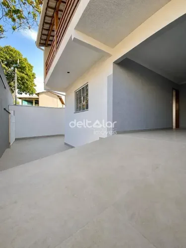 Casa geminada à venda com 3 quartos, suíte e 2 vagas, Europa, Belo Horizonte, MG