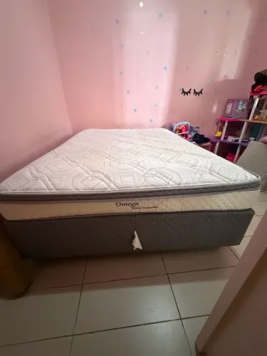 Cama box semi nova casal