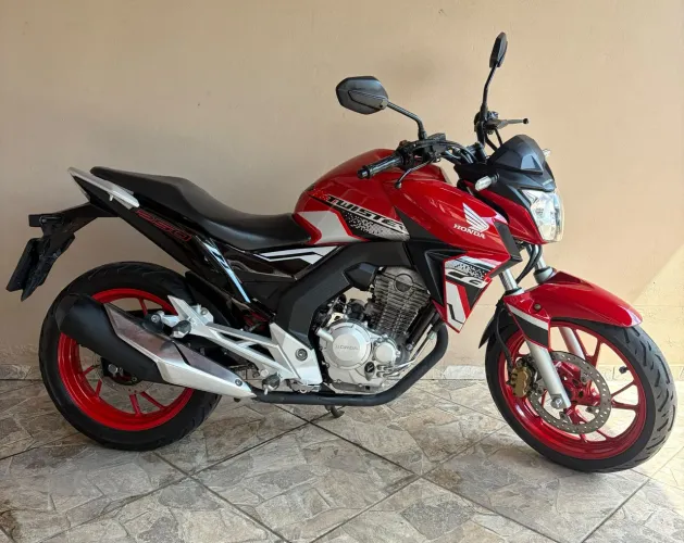 CB Twister 250F