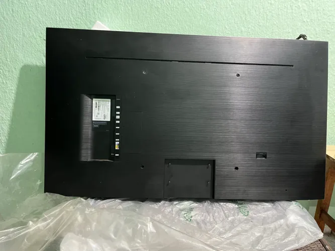 TV Samsung 4K modelo UN55MU6400G