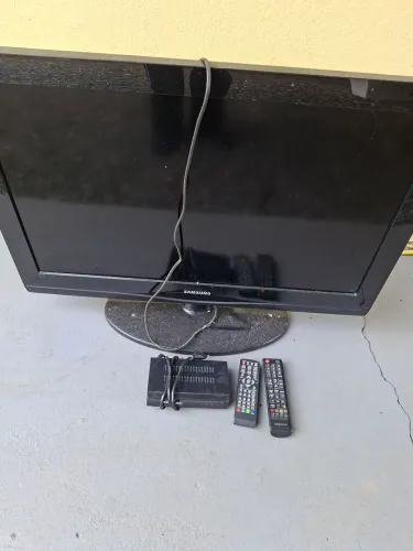 Tv Samsung de LCD acompanha conversor digital,TV não esta ligando 