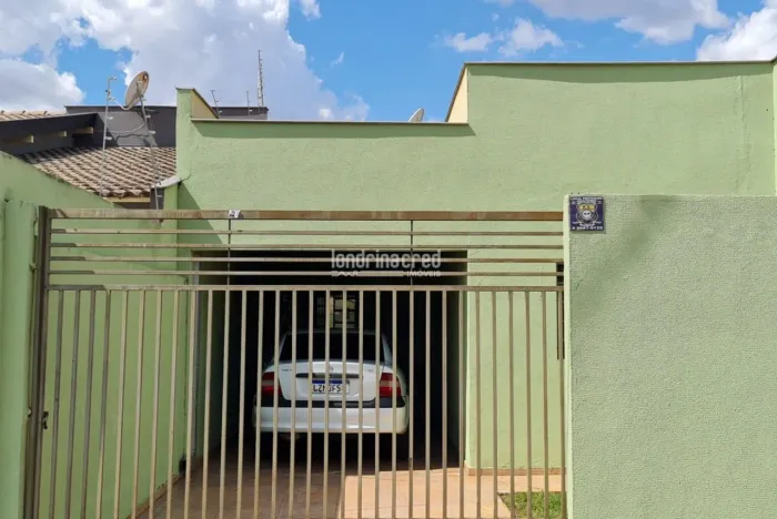 Casa à Venda em Jardim Bela Itália, Cambé - PR