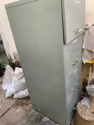 Estante gaveteiro de ferro 