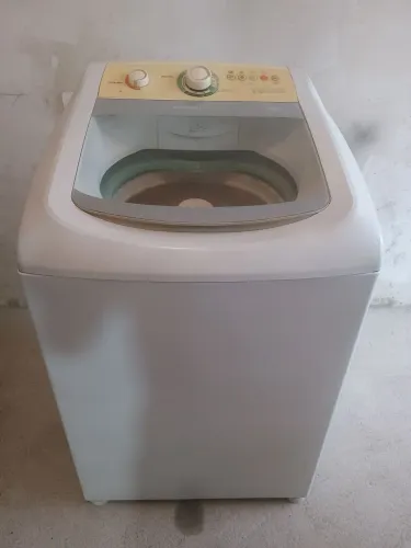Máquina de lavar roupa CONSUL 10 kg.