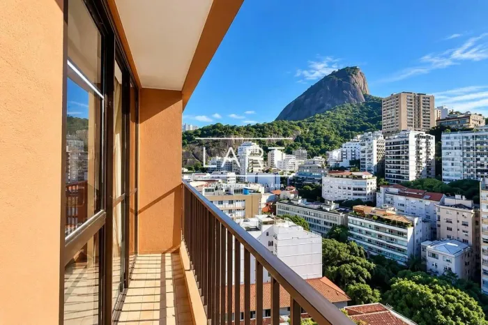 Apartamento com 1 dormitório para alugar, 50 m² por R$ 14.800,00/mês - Leblon - Rio de Jan