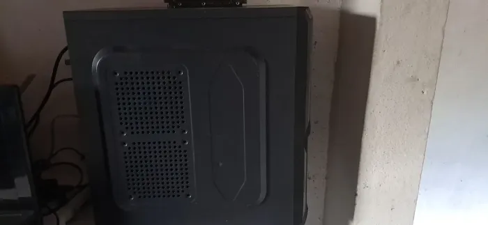 Vendo este pc, valor 400