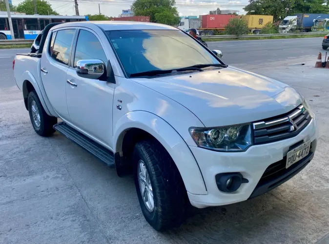 Mitsubishi L200 Triton HPE 3.2 CD TB Int.diesel AUT 2016