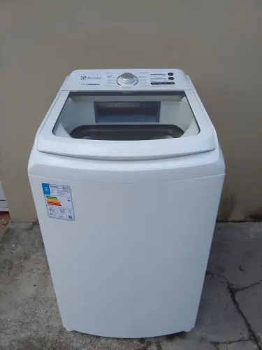 Máquina de lavar Electrolux 14kg