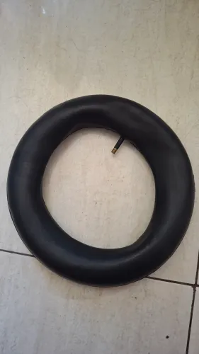 Cámara pneu de carro de mão