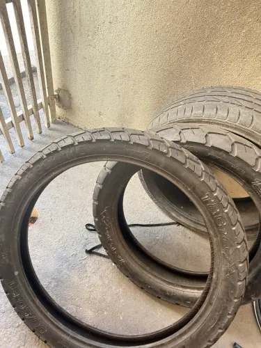 Vendo pneu