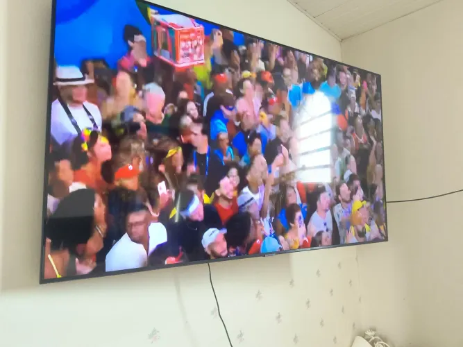 Vendo tv dispenso golpista