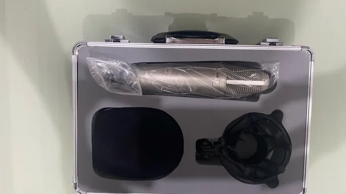 Microfone condensador de estúdio profissional Behringer B-2 PRO