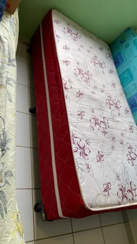 Vende-se cama de solteiro unibox