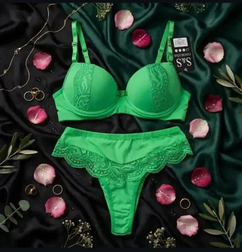 Lingerie moda Intima