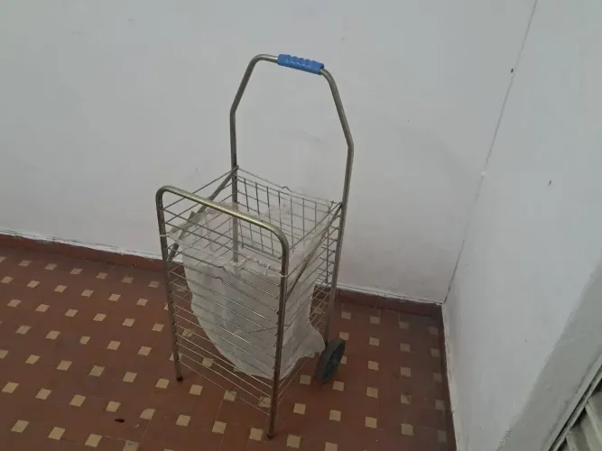 Carrinho de feira metalizado 