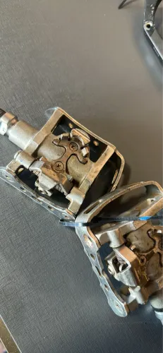 Pedal shimano clip e plataforma 