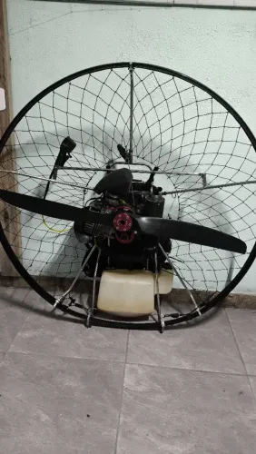 Paramotor completo 180cc mais vela SOL modelo Sinerg para treino
