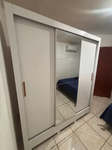 GUARDA ROUPA