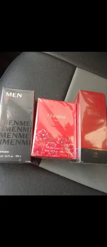 Três perfumes