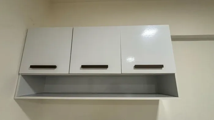 Vende-se armário suspenso