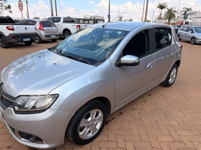 Renault Sandero Dyna. Easyr Hi-flex 1.6 8V 2015