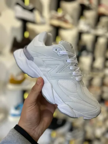 New Balance 9060 Couro Feminino Premium Cor: Branco - Disponível 34 AO 39