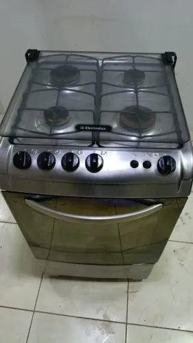 Fogão e geladeira