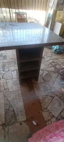 Vendo mesa de mármore