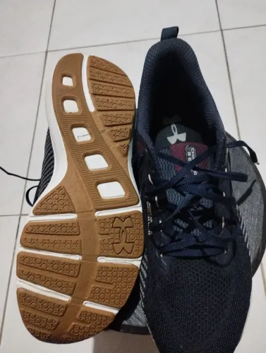 Tênis Under Armour 