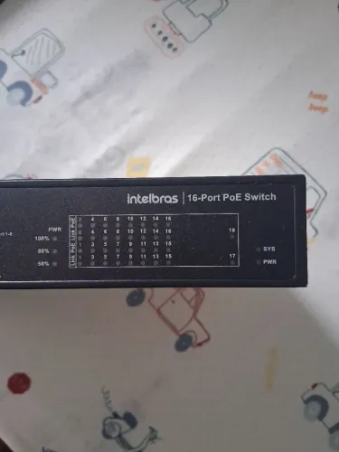 Switch POE Intelbras 16 portas