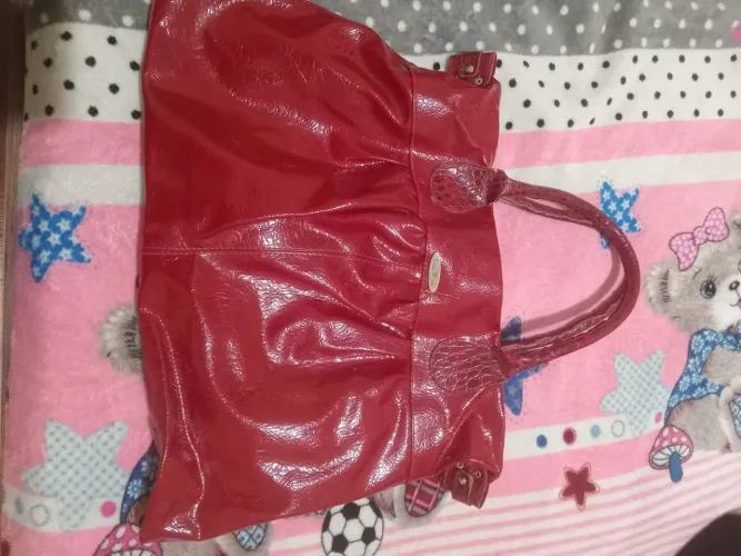 Bolsa vermelha sintético