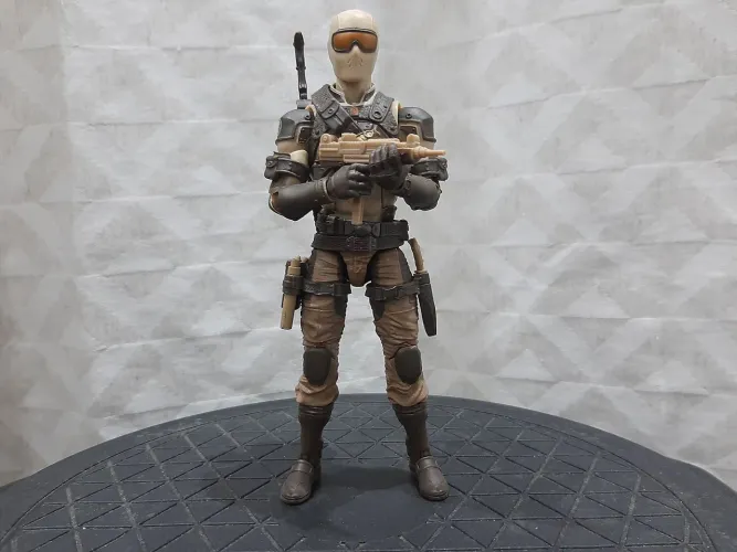 Figura de Ação GIJoe Classified SNAKE EYES DESERT COMMANDO incompleto (Loose)